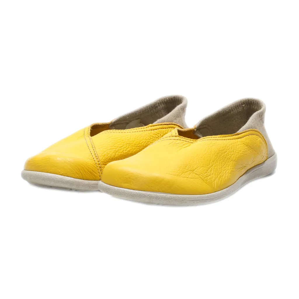 Dansko Loafers Leather Yellow Colour For Women