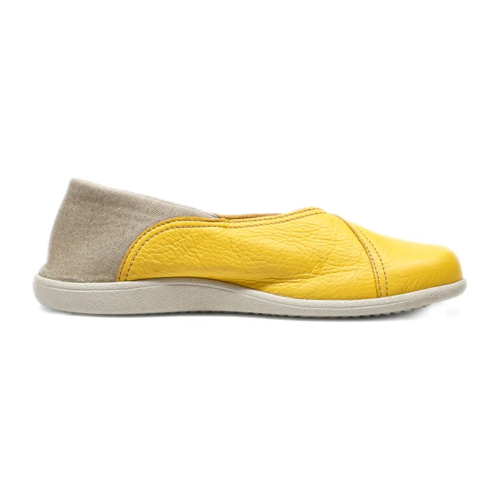 Dansko Loafers Leather Yellow Colour For Women