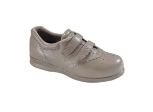 Drew Paradise Ii Women Casual Shoes In Taupe Calf