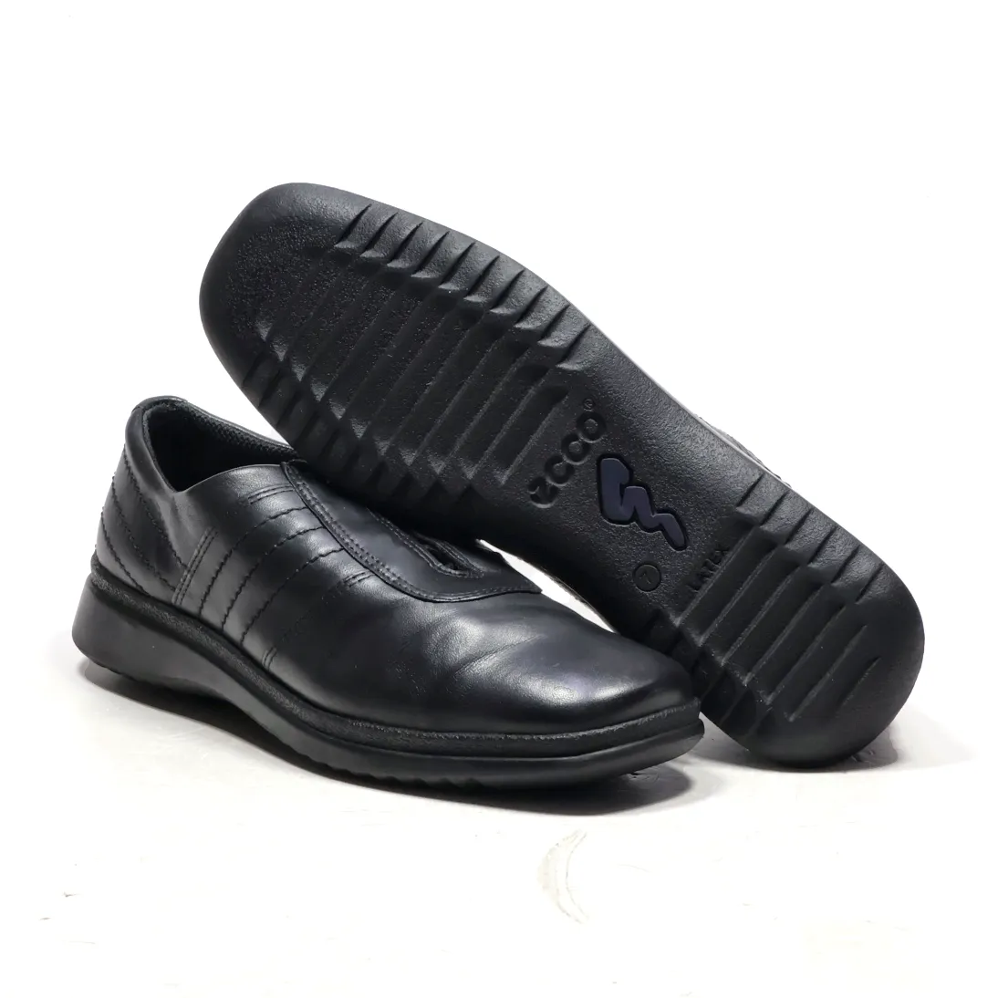 Ecco Casual Lace Ups Leather Black Colour For Men