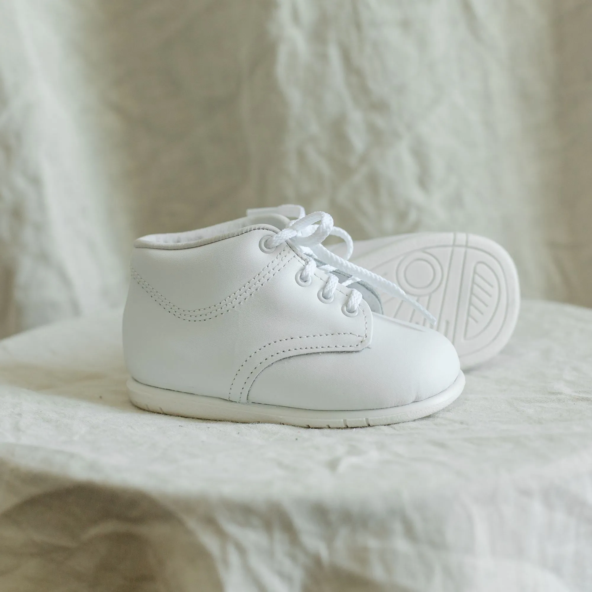 James First Walker | White (White Sole)