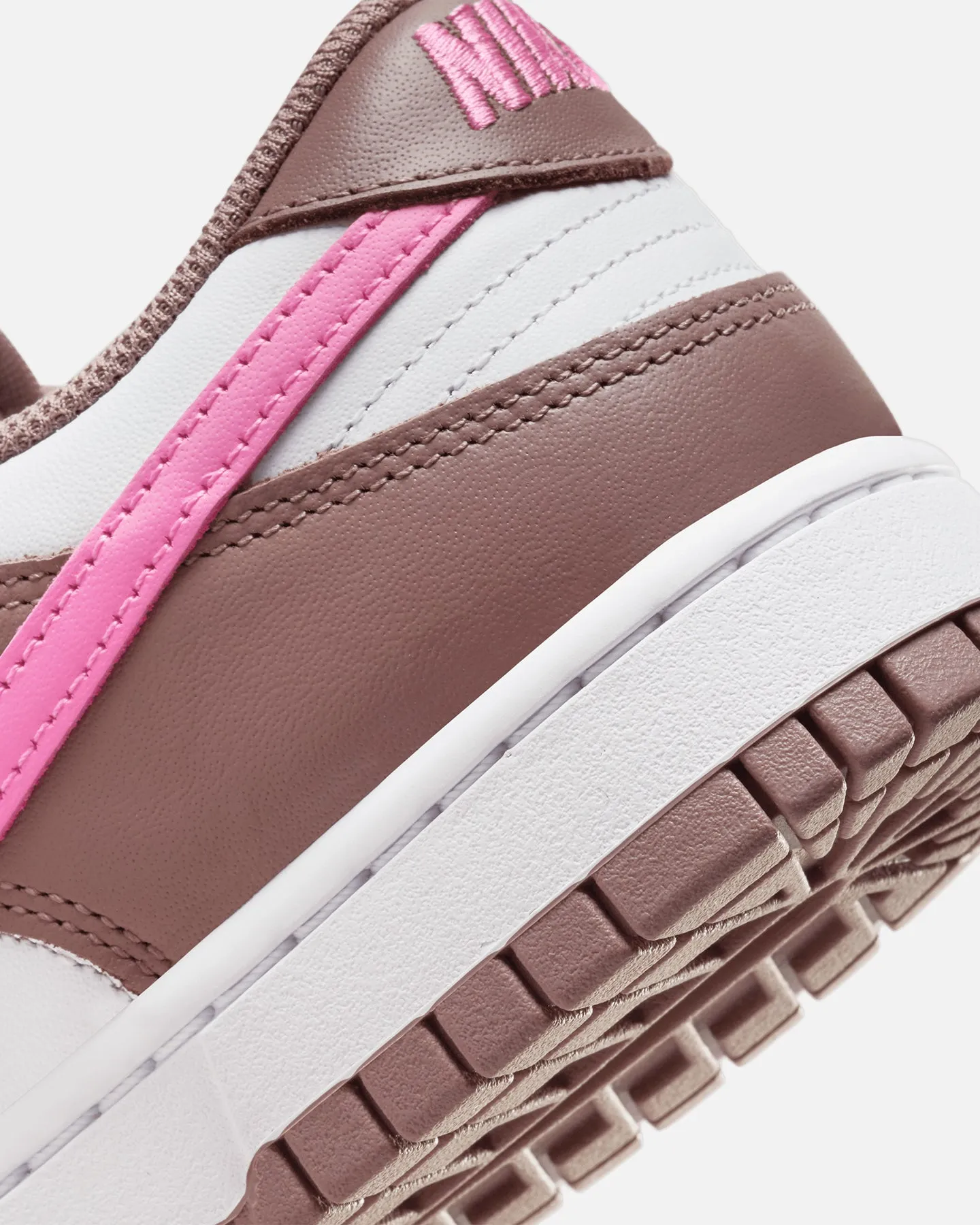 Nike Women's Dunk Low Smokey Mauve/Playful Pink