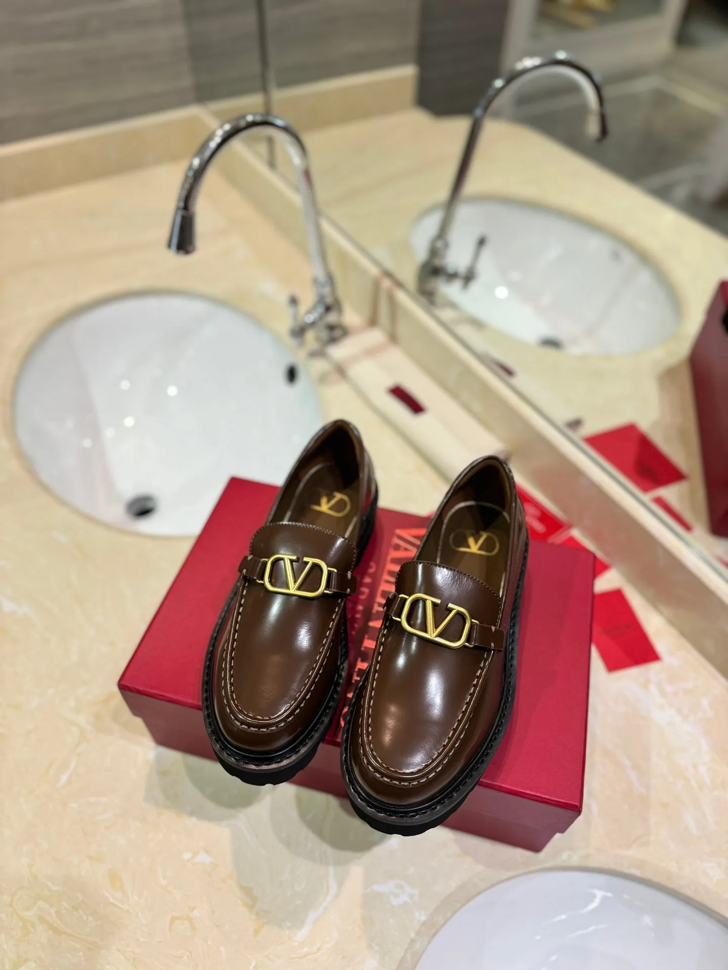 Vlogo Signature Brown Calfskin Loafer