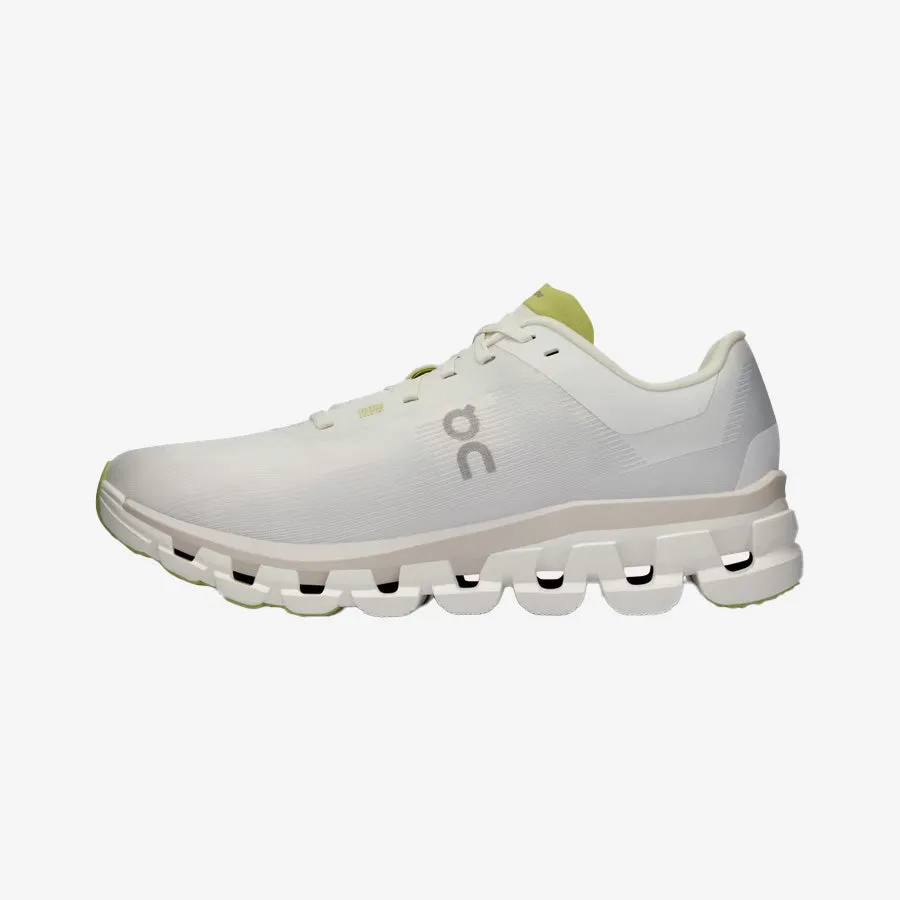 Women's Cloudflow 4 (White/Sand)